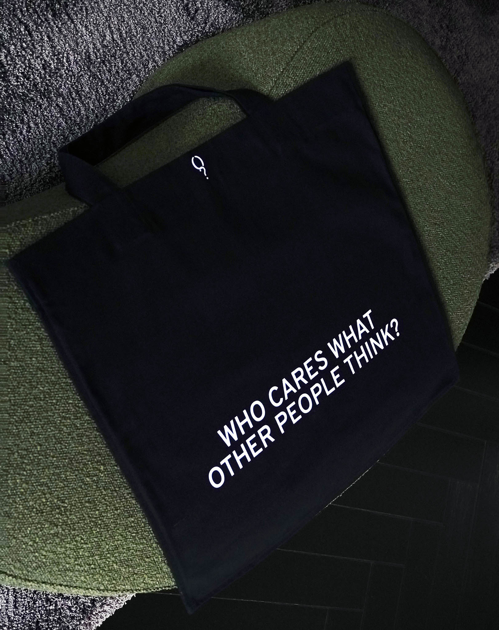 XL Shopper Bag 'Who cares?' - OBLIVIOUS?